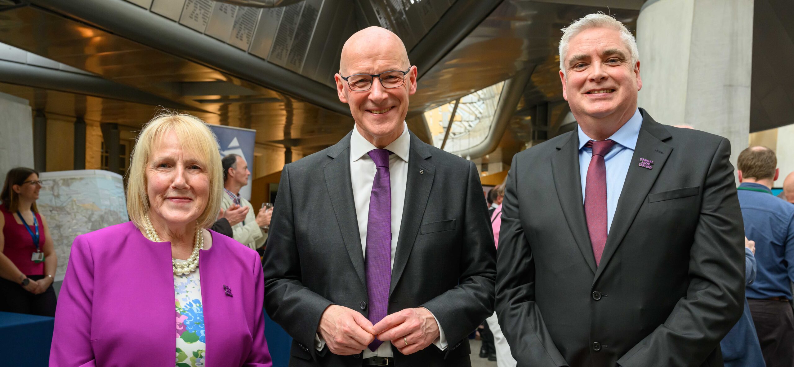 Gillian Rothach, Prìomh Mhinistear Iain Swinney & Aonghas MacAonghais