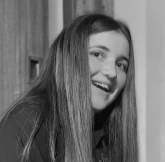 Emily NicDhòmhnaill